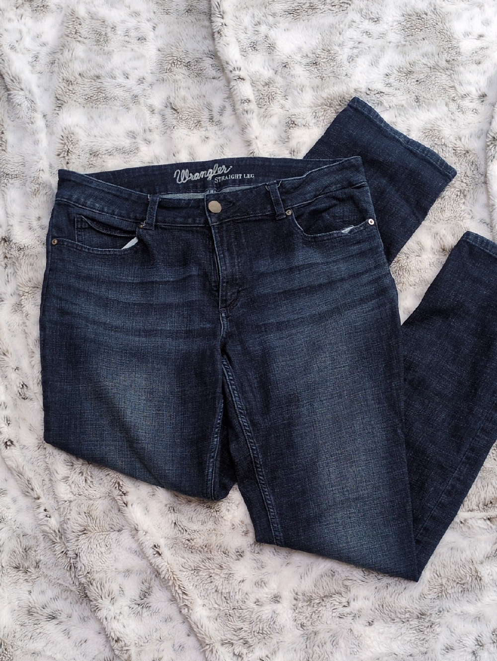 $10 MOVING SALE! Extra Long Wrangler Women Straight Leg Jeans - Dark Indigo